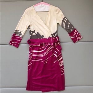 👠 DVF Diane von Furstenberg Wrap Dress Size 4 ❣️